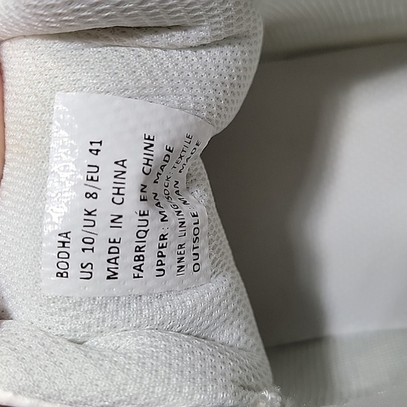 JustFabulous Size 10 White Sneakers Gently Used with Box. - Picture 6 of 6